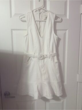 7 For All Mankind White Sleeveless V-Neck Belted Romper
